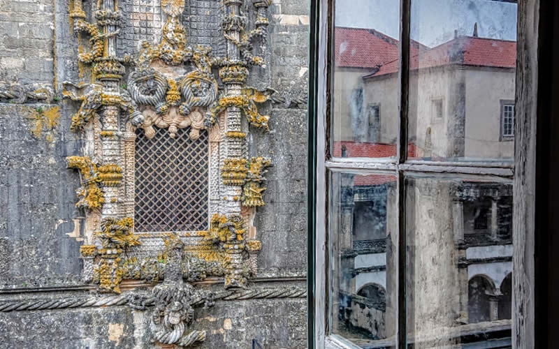 Klostera logs, Portugāle