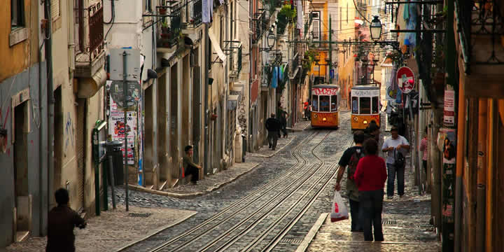 Lisabona, tipiska Rua Bica iela, Portugāles ceļojums